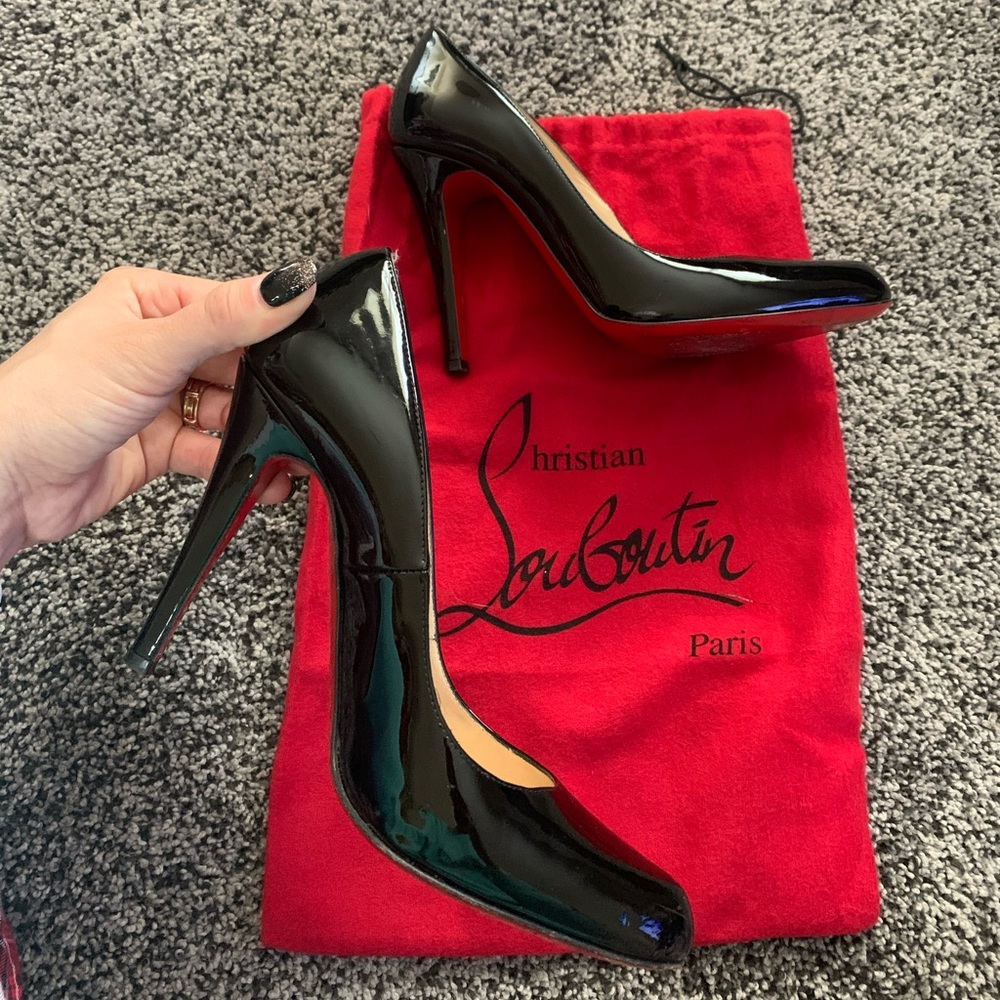 🖤❤️👠 37 1/2 Christian Louboutin Heels👠 ❤️🖤
